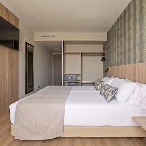 Kamer met een King Size Bed